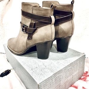 🎀Vintage Rustic Ankle Booties 🎀